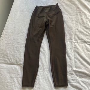 ALO Yoga 7/8 High-Waist Airbrush Legging